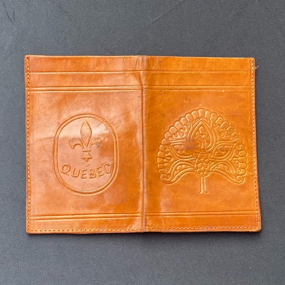 Vintage Souvenir Leather Quebec Wallet - Picture 1 of 13